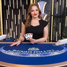 Meja Teen Patti nusagg dengan kartu dealer dan antarmuka pemain yang jelas